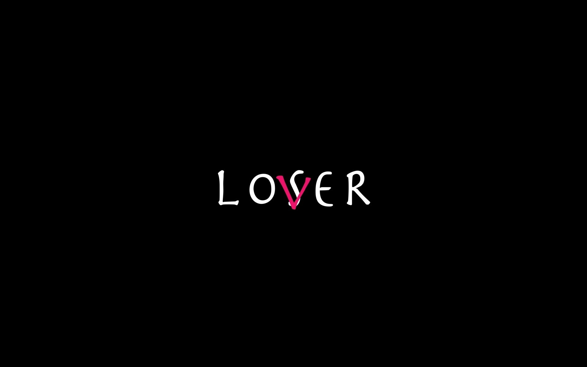 女足球队内部竞争激烈，提升整体实力，女足球队名称霸气