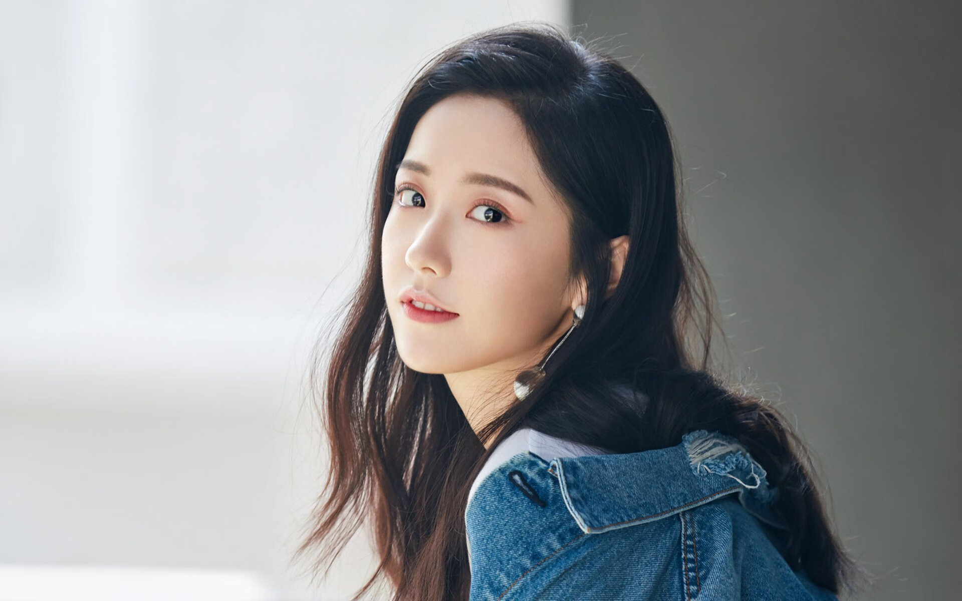 李娜参与母校活动鼓励青少年参与体育，李娜 比赛